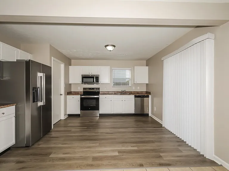 3125 Danube Way — Photo 8