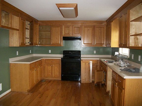 5th image of 23850 Skala Dr