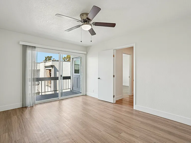 2x1 Bedroom