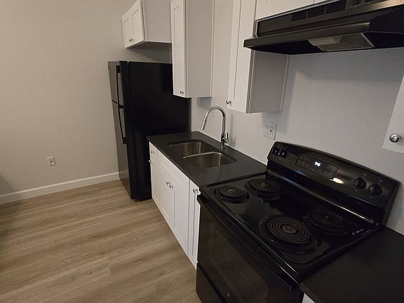 4th image of 407 S Pinto St APT 1