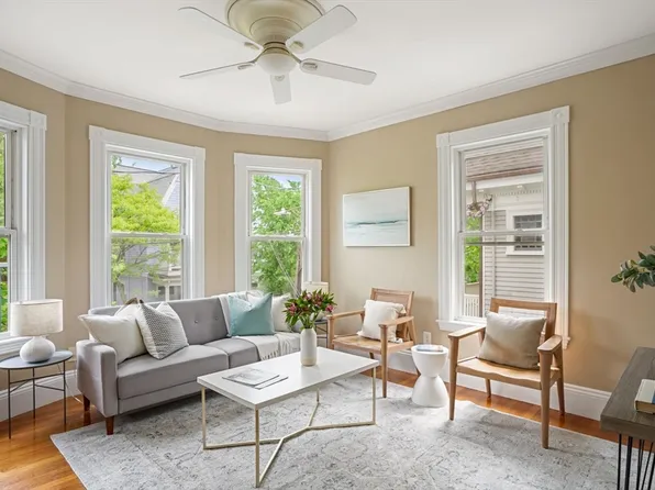 38 Glenwood Ave #2, Cambridge, MA 02139