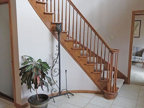 3rd image of 10639 Devonshire Dr