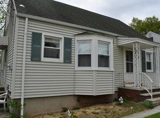 15 Winston Dr, Woodbridge, NJ 07095