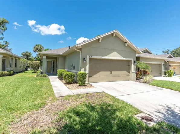 8138 Pine Crest St, Seminole, FL 33777