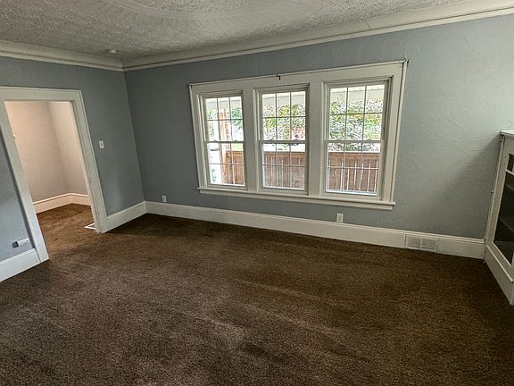 4th image of 203 Kryder Ave