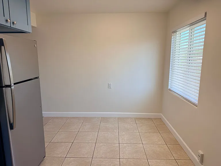 5273 Wightman St — Photo 7