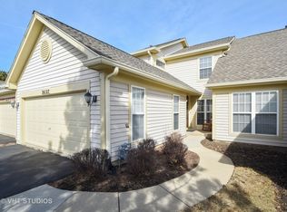 36127 N Springbrook Ln, Gurnee, IL 60031