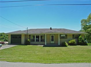 688 Carothers Rd, Weirton, WV 26062