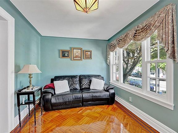 3rd image of 7607 Colonial Rd #1