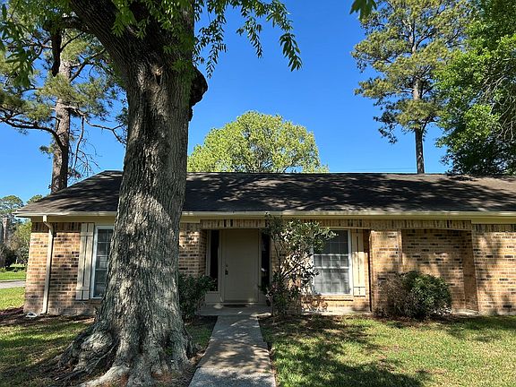 3rd image of 25414 Cottage Hill Ln