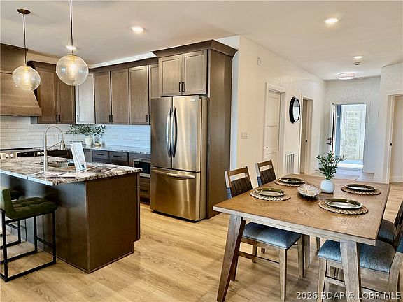 2nd image of 4925 Robins Cir #1A
