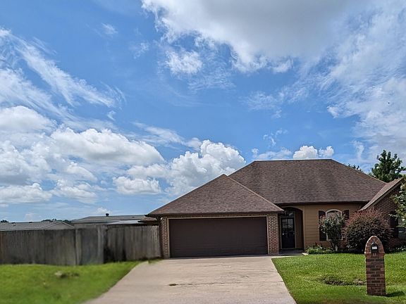 2nd image of 108 Hidden Country Dr