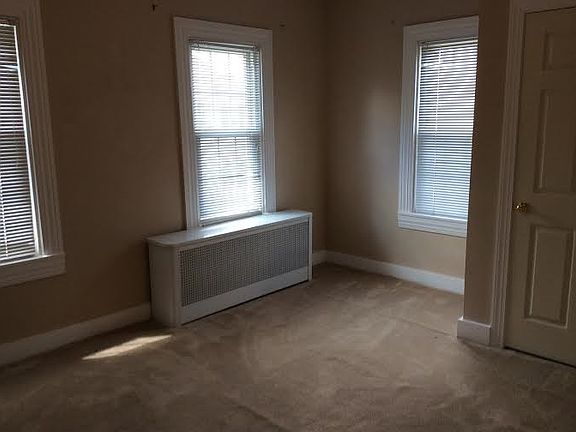 4th image of 26 N Baltimore St