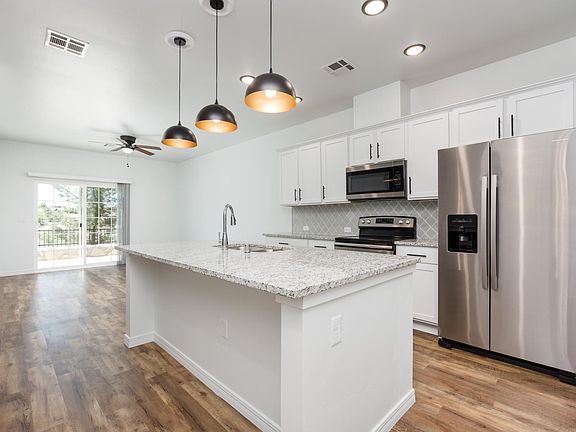 5th image of 1303 Mission Nuevo Dr #A