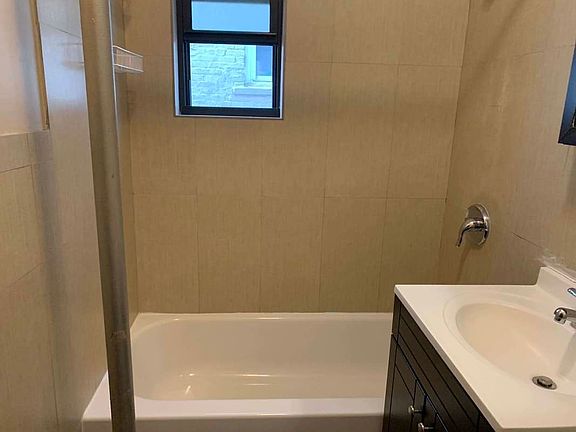 2nd image of 4-35 27th Ave #2F