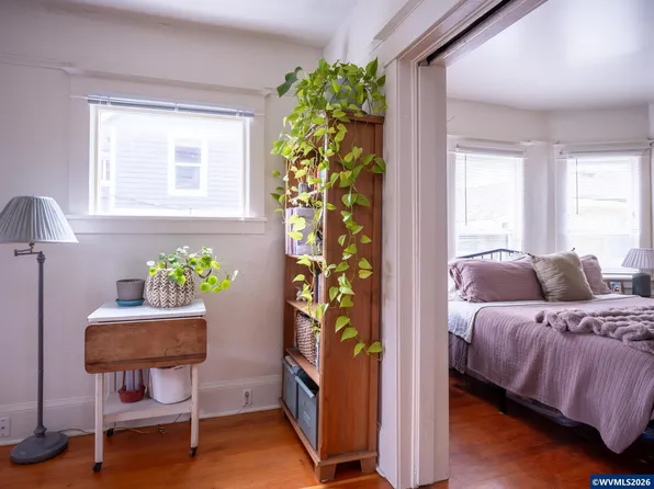 3911-3925 SE 28th Pl, Portland, OR 97202