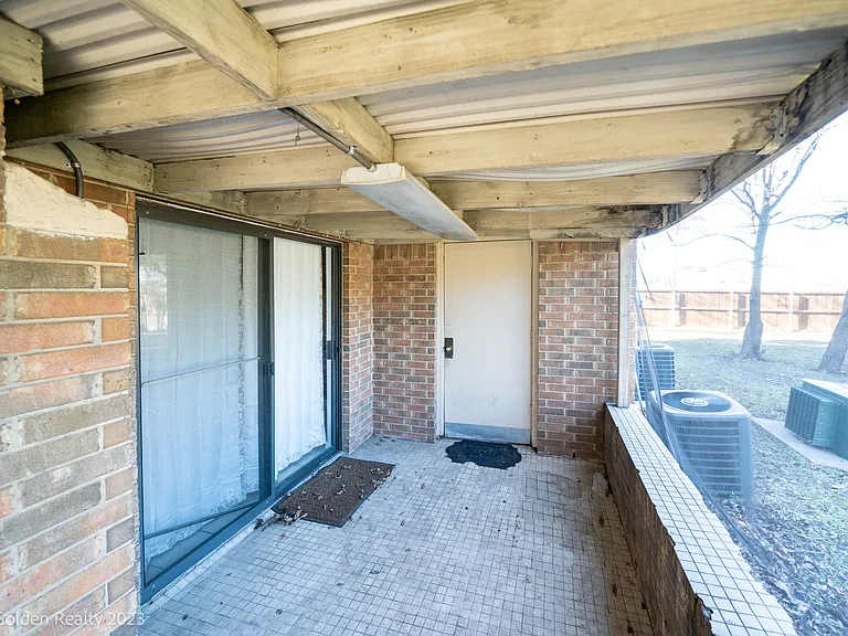 4009 N Garland Ave #3 — Photo 22