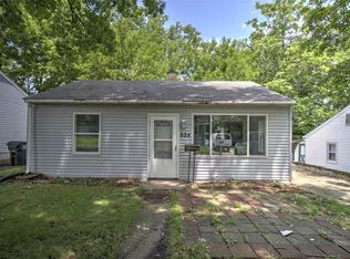 624 W Harper Ave, Decatur, IL 62526