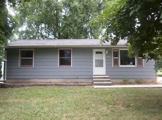 1345 Shultz St, Waterloo, IA 50707