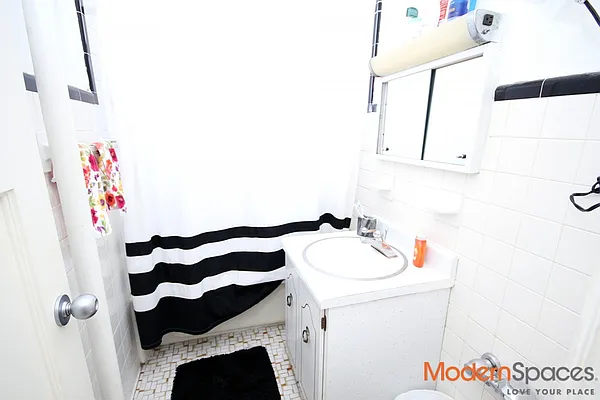 Rented by Modern Spaces | media 23