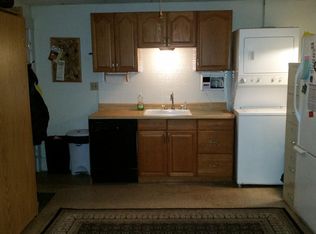 16 Chase St APT D, Hooksett, NH 03106