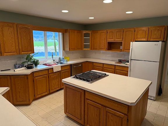 5th image of 47083 Bell Rd