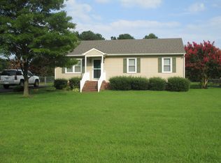 256 Oak Springs Cir, Aylett, VA 23009