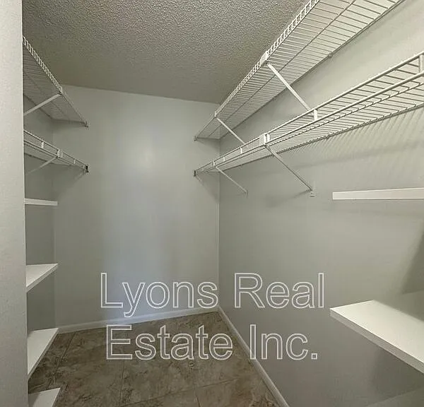 4701 Lakeside Club Blvd #10 — Photo 9