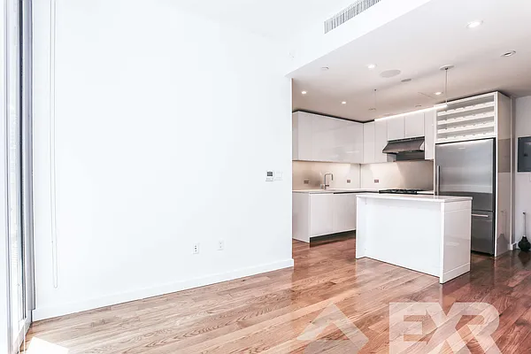 Rented by EXR | media 11