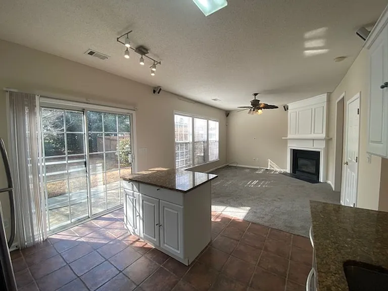 5463 Medlock Corners Dr — Photo 16