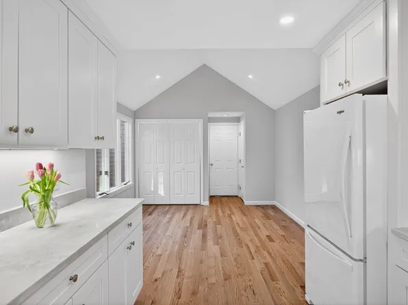 16 West Woods, Yarmouth Port, MA 02675