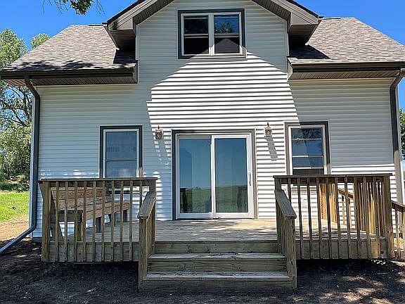 5th image of 2540 County Road C