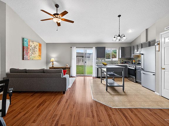 2nd image of 2600 Muskrat Ave