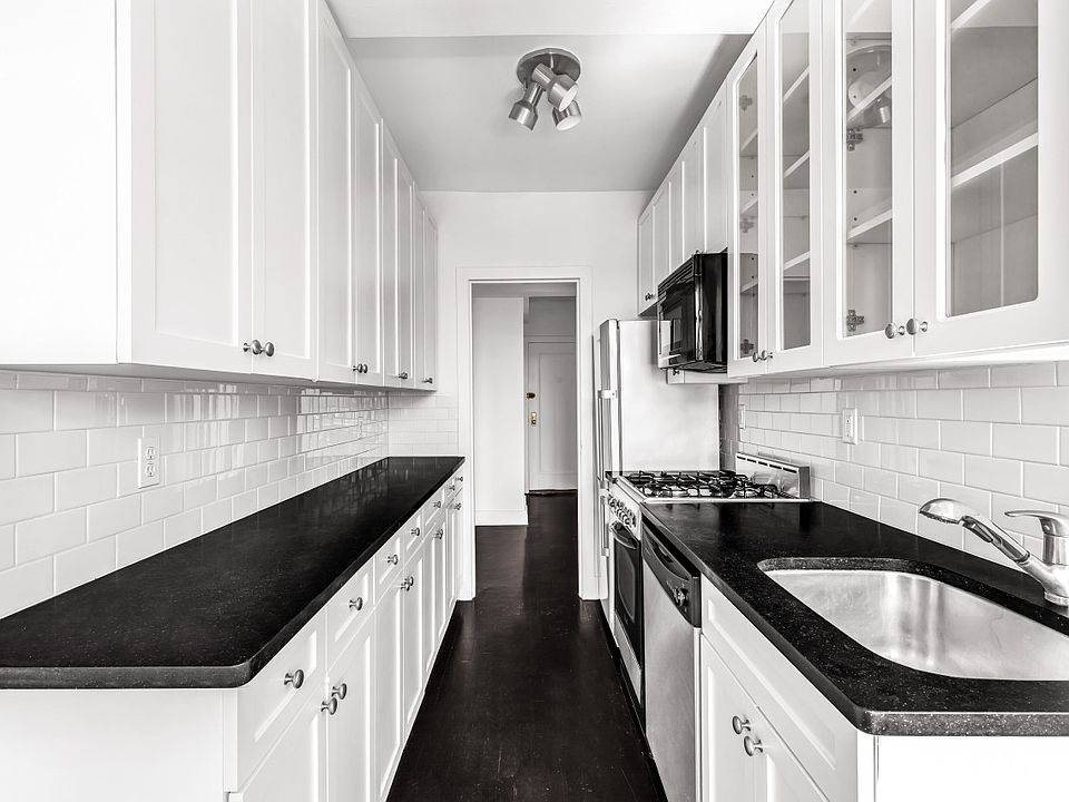 1st image of 433 W 21st St APT 11A