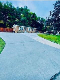 1st image of 1019 Oakville Ln