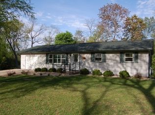 3760 Oak Park Rd, Deerfield, WI 53531