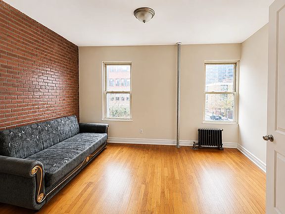 4th image of 50 E 119th St #3C