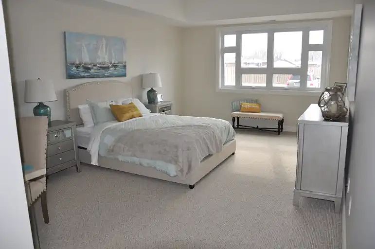2nd image of 50 Seacliff Dr E #216