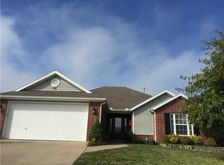 906 SW Cheyenne Dr, Bentonville, AR 72712