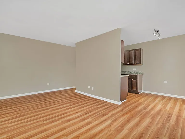 Parkside Apartments — Photo 11