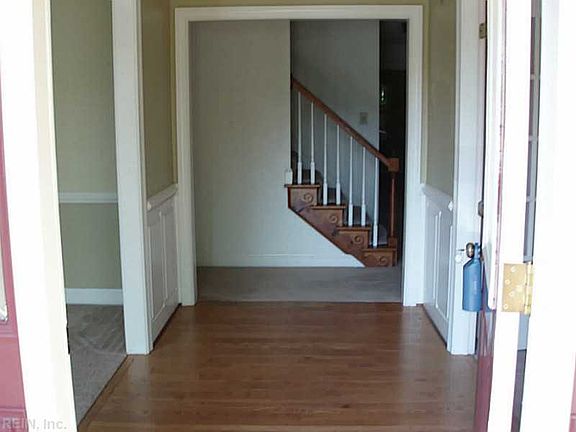 3rd image of 500 Belem Dr