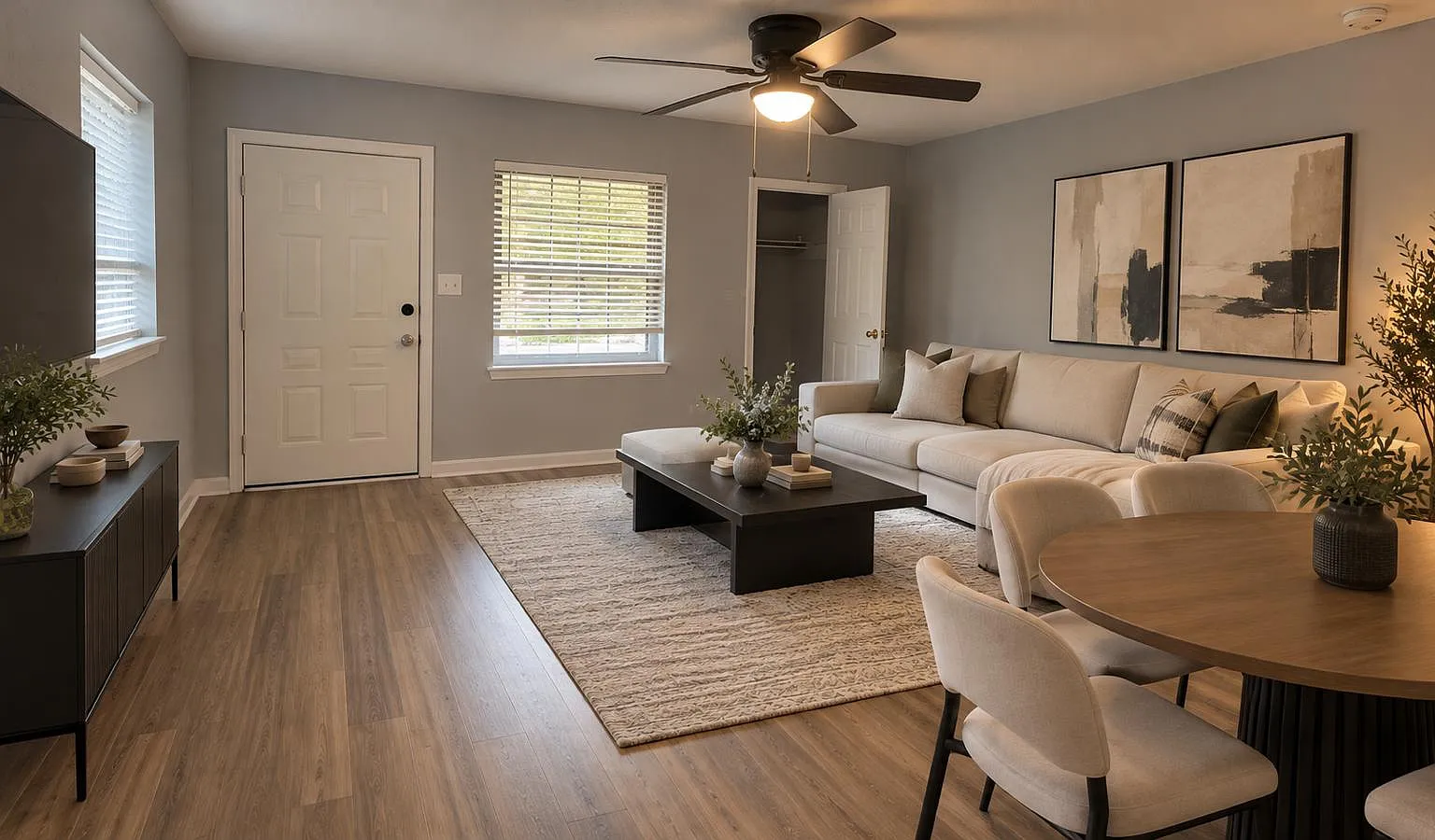 2 bed, 815 sqft, $1,200 — Photo 2