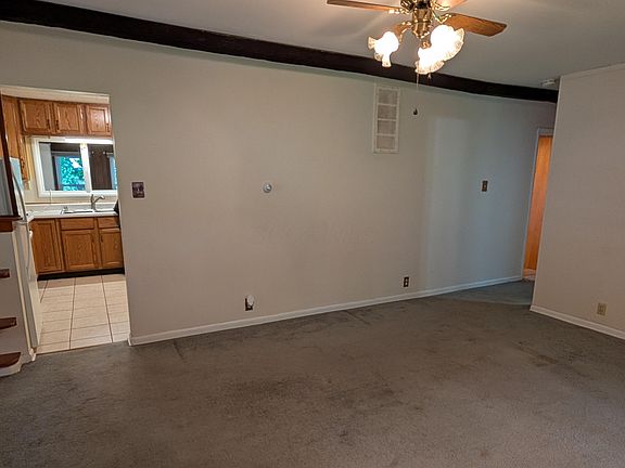 5th image of 266 Hillside St