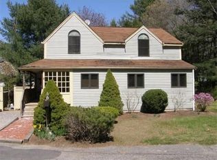 9 Lilac Ct, Walpole, MA 02081