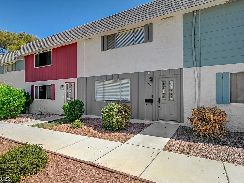 573 Greenbriar Townhouse Way