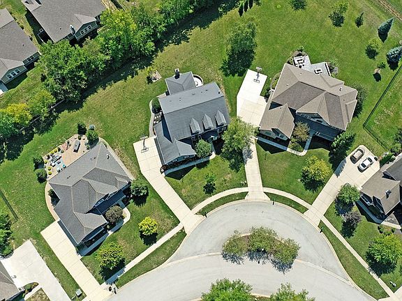 3rd image of 16406 Overlook Park Pl