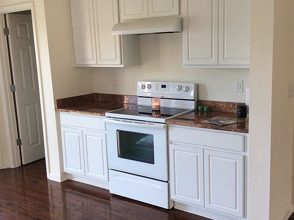 ELECTRIC STOVE/OVEN
