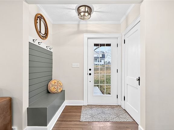 5th image of 9720 Bellcrest Rd