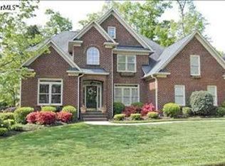 207 Winter Brook Ln, Simpsonville, SC 29681