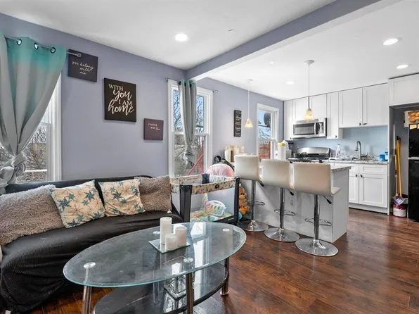 705 8th Street image 5 of 34